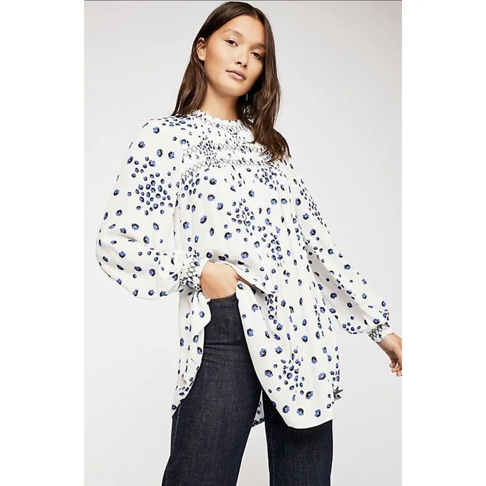 Free People Flowers in Your‎ Hair Floral Smocked Top White Blue Size Small